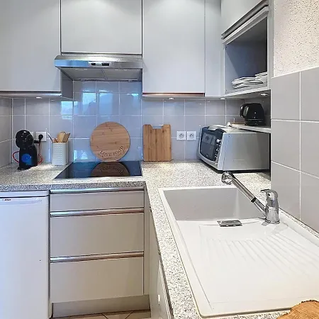 Апартаменты Cocon Moderne Vue Pistes - Balcon Sud- Telecabine 160 M *
